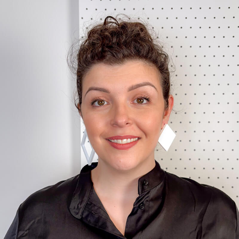 PienoVuoto Rombo – Orecchini Asimmetrici in Plexiglas